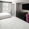 The Axis Moline Hotel, Tapestry Collection By Hilton - Moline