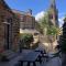 Comfy big 7 bedroom townhouse - Harrogate