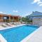 2 Bedroom Gorgeous Home In Brodarica