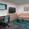Home2 Suites By Hilton Miami Airport South Blue Lagoon