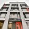 Super Townhouse Menka