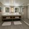 Inn at the Pier Pismo Beach, Curio Collection by Hilton