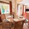 4 Greencross Cottages