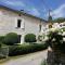 Quercy blanc maison en pierre - لوزيرت