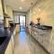 PUSHE Penthouse Playa Granada Beach & Golf 2