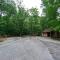 Coyote Cabin at Woodland Retreat at DeSoto beside DeSoto State Park - Fort Payne