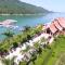 Swan Lake Hotel
