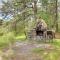 Fire Pit, Kayaks and Hammocks Long Pond Home!