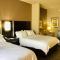 Holiday Inn Express Hotel and Suites Saint Robert, an IHG Hotel - Saint Robert