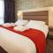 Kyriad Prestige Lyon Est - Saint Priest Eurexpo Hotel and SPA - Saint-Priest