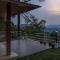StayVista at Bellevue with Outdoor Jacuzzi - Kasauli