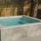 Dar 66 Pool Villa with Jacuzzi - Рас-эль-Хайма