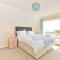 Tara, Spacious Family Home, Wonderful Sea Views - Ventnor
