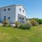 Beautiful Home In Kaocine With Kitchen - Kaočine