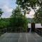 Hutstuf - The Owl & Private Rooftop Spa - 拉罗什-阿登