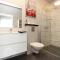 LL Properties - H99 Main Street Stay