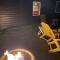 Campfire Cottage Fireplace, fire pit & no chores!