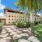 Luxurious 8-BR Villa with Ocean View, Jacuzzi, Home Cinema and Resort Access in Casa de Campo - La Romana