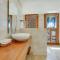Luxurious 8-BR Villa with Ocean View, Jacuzzi, Home Cinema and Resort Access in Casa de Campo - La Romana