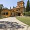 Stunning Home In Sutri With Outdoor Swimming Pool, Wifi And 3 Bedrooms