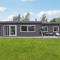 4 Bedroom Awesome Home In Dronningmølle - Dronningmølle