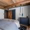 Rustic Cabin, Dock, Firepit, Kayaks & Games