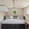 Beautiful Home In Vejby With Wifi - 瓦伊比