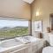 Pipe Creek Escape with Screened-In Porch and Hot Tub!