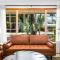 Tropical Paradise! Ξ Heated Pool! Ξ Pet Friendly!
