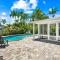 Tropical Paradise! Ξ Heated Pool! Ξ Pet Friendly! - هوليوود