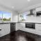 Shores Getaway - One Tree Point Holiday Home