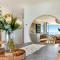 Absolute Beachfront Luxury Apartment