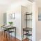 Modern Apt near all conveniences