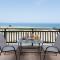White&Blue luxury suites