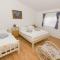 Apartments Besa