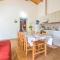 2 Bedroom Lovely Home In Tribogna