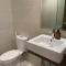Cozy 1 BR One Uptown Residences BGC - 马尼拉