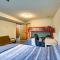 2 Mi to Cedar Lake Quiet Home with Fire Pit and Deck - Faribault