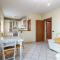 Sesto di Moriano-Cozy Apt with Garden&Parking