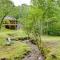 Creekside Cabin in Franklin about 8 Mi to Downtown! - Franklin