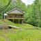 Creekside Cabin in Franklin about 8 Mi to Downtown! - Franklin