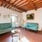 Cosy holiday home in Tuscany with shared swimming pool