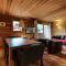 Appartement de standing, 3 chambres, balcon sud, centre de Val-dIsère, proche pistes et commerces - FR-1-694-307