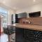 Les Suites Locarno, Parking-Proche gare