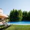 Lushville - Luxurious Villa with Pool in Valencia - Campo Olivar