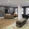 Fantastic 2 BR Apt + Den @Crystal City With Gym