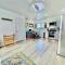 First floor gated, central and remodeled apartment