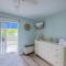 Trendy 1BD Balcony Pool Small fam or couples stay
