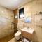 Square Residence & Pool
