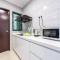 Simfoni Tower 3R2B 8pax @C180@Chr Trader Square - Seri Kembangan